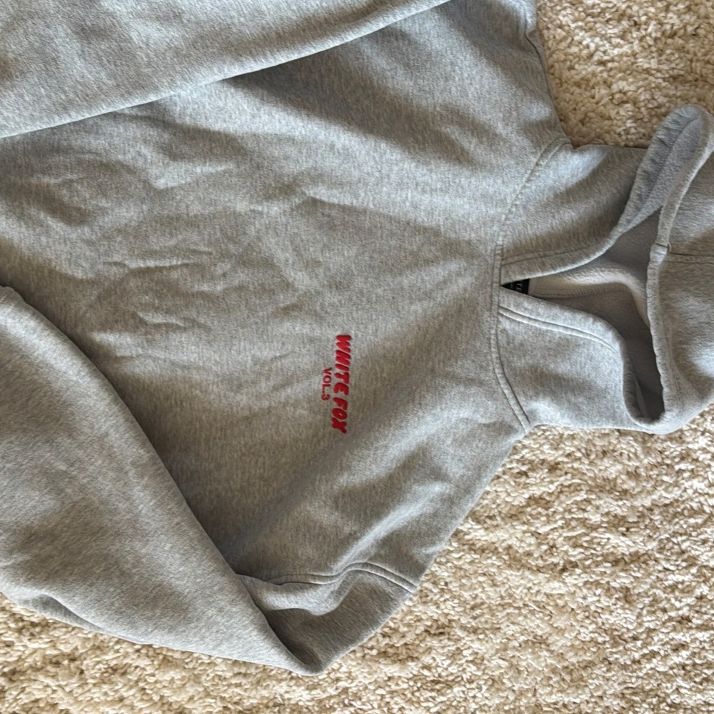 White Fox weathered gray sweat set red m/l - Picture 5 of 6